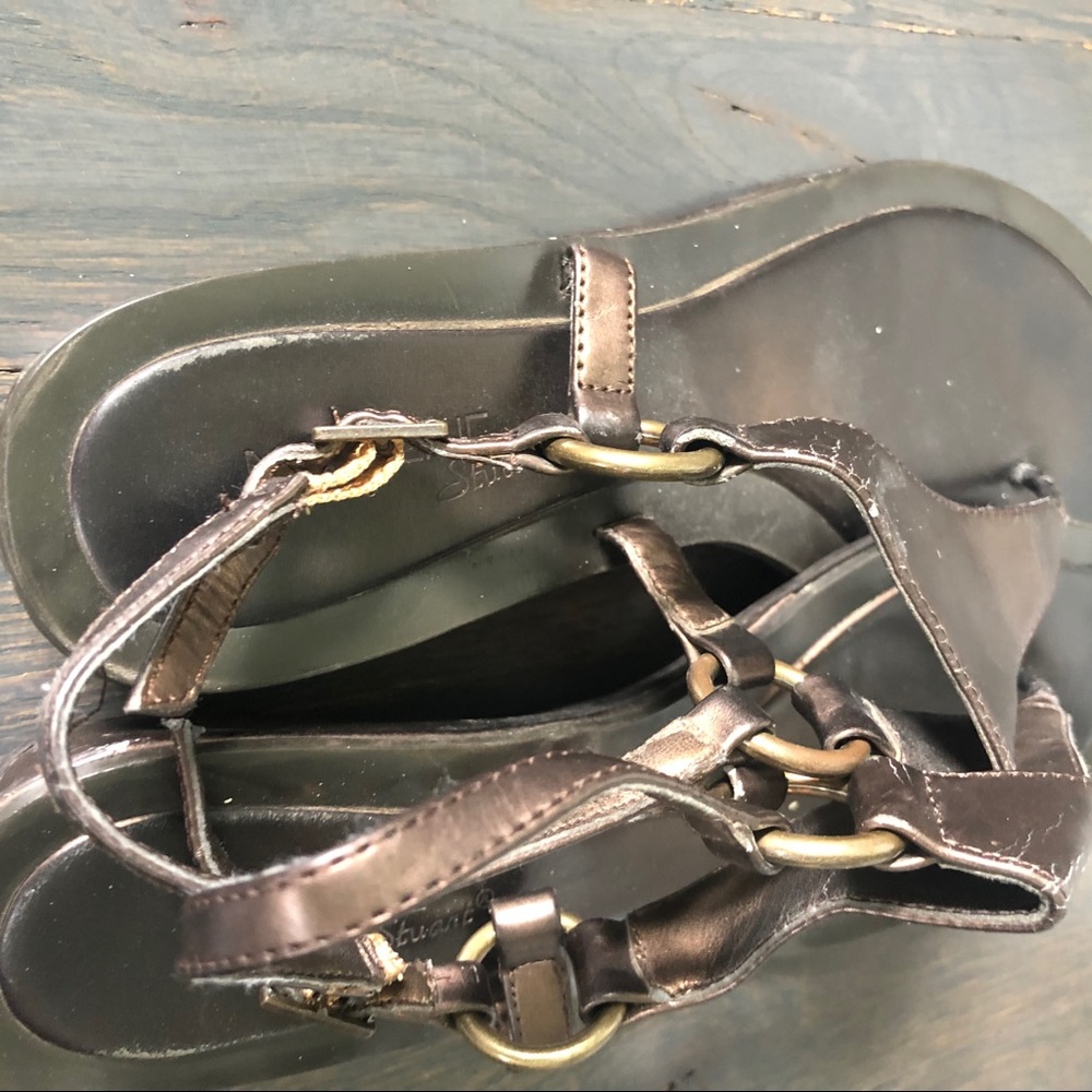 | SHOES | - Picture 2 of 3